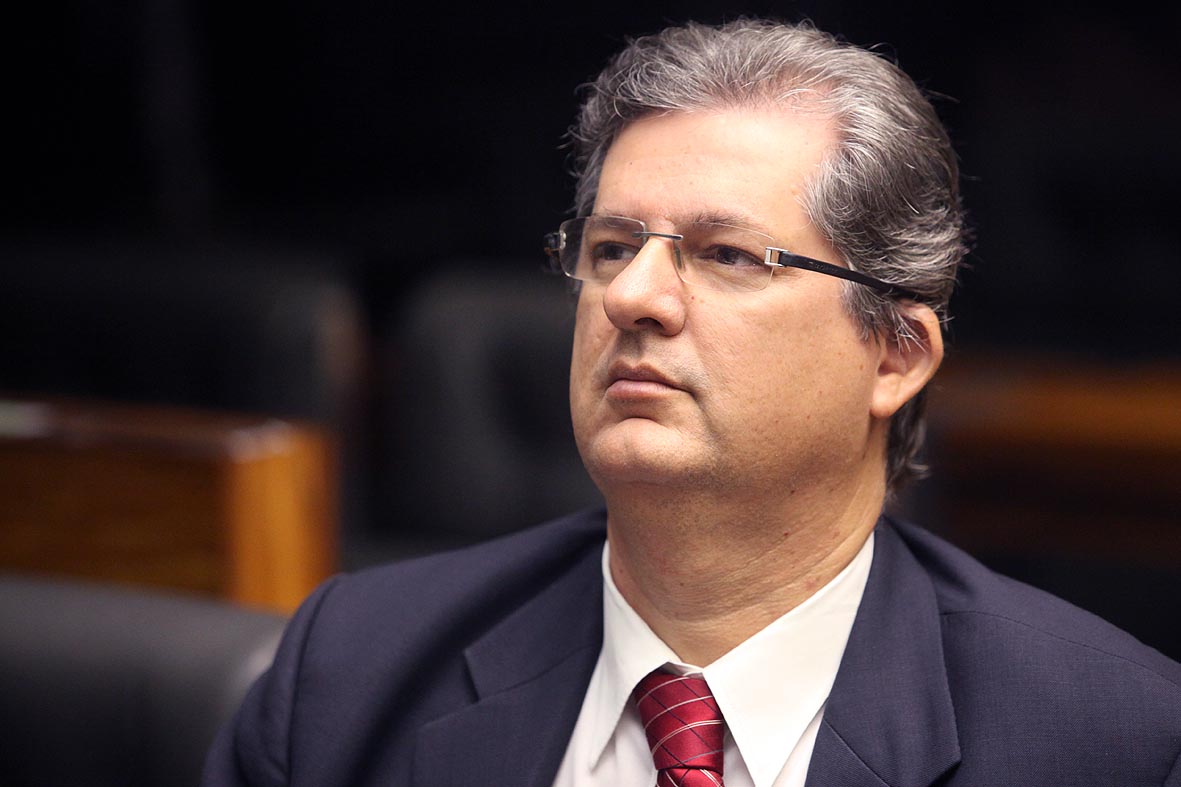 Resultado de imagem para Dep. Jutahy Jr