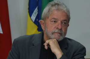 VC_Lula-reuniao-bancadas-do-PT-Camara-e-Senado_290620150006