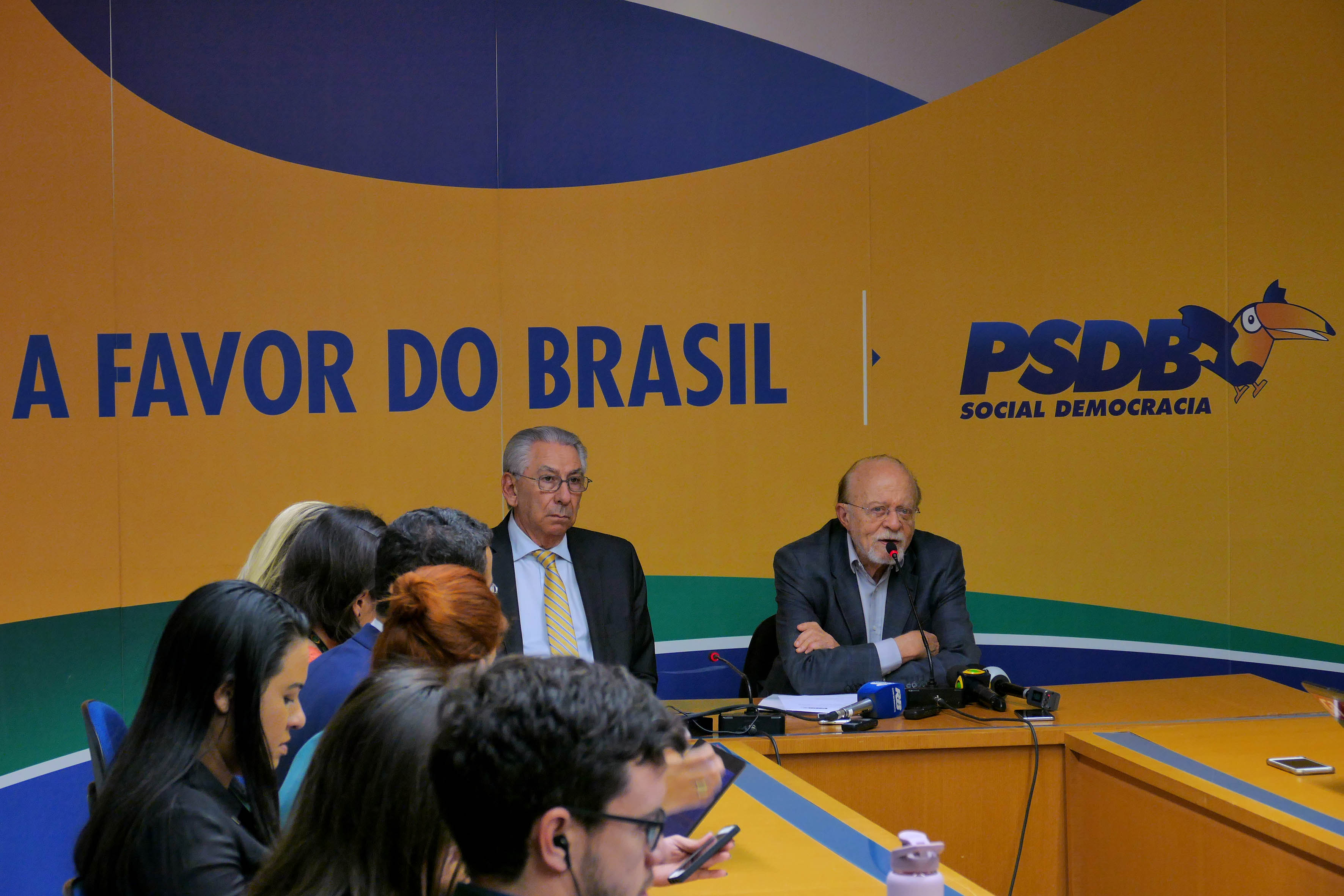 Presidente do PSDB, Alberto Goldman durante coletiva aos jornalistas depois reunião da executiva do PSDB para debater sobre a Reforma da Previdência. Ao seu lado o deputado Sílvio Torres. Brasília, 06/12/2017 - Foto Orlando Brito