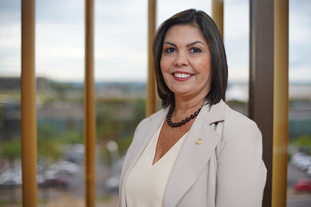 Bia Cavassa é a única representante da região de Corumbá (MS) na Câmara. Ela é pedagoga pós-graduada em Metodologia do Ensino. Ocupou secretarias ligadas à área social no município. Tem grande experiência nos projetos sociais em defesa das minorias e em defesa da mulher. Concorre o prêmio Melhores Deputados.
