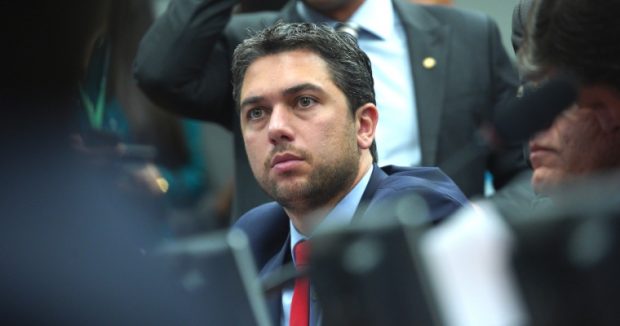 Jornalista, Daniel Trzeciak é conhecido na região de Pelotas pelos programas apresentados na TV, durante cerca de dez anos. No município em que cresceu e se formou, chegou à Câmara Municipal em 2016, com a maior votação da cidade e sendo o mais votado pelo PSDB em todo o estado. Eleito para a Câmara pela primeira vez, o jovem deputado é formado em Direito. Concorre na categoria principal de Melhores Deputados e na categoria Empreendedorismo.
